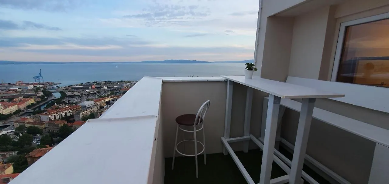 City Lights Penthouse Rijeka Apartment