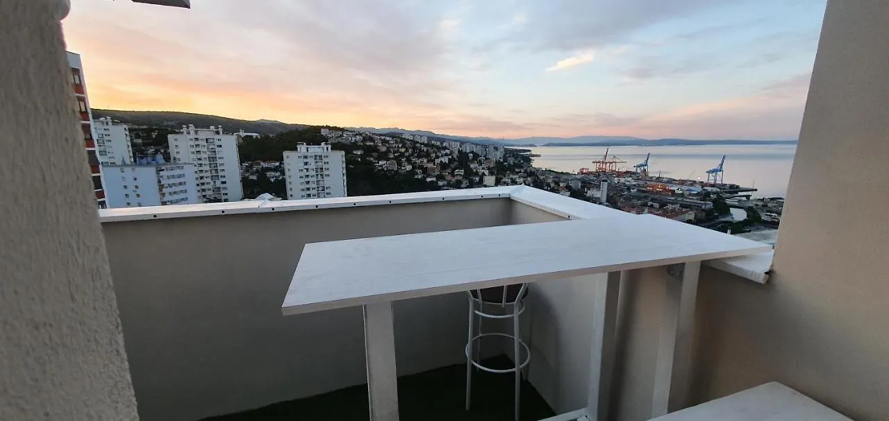 City Lights Penthouse Rijeka Apartment